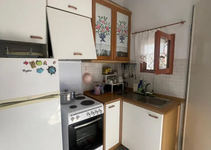 Petalides Breeze Maisonette