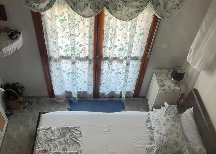 Petalides Breeze Maisonette *